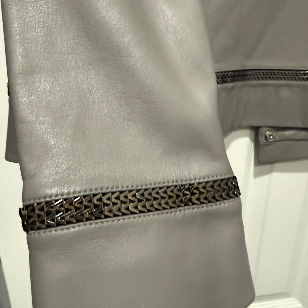 Escada Grey Leather Jacket with Chain Detail - Sz 42 - Picture 5 of 12